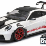 Tamiya Porsche 911 GT3 RS (992) Model Kit