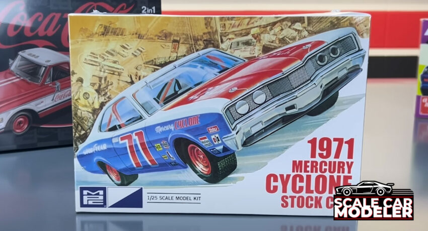 Round2 Models MPC 1971 Mercury Cyclone Stock Car