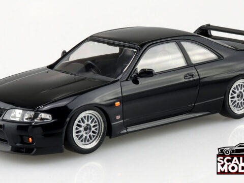 Aoshima Nissan R33 Skyline GT-R - Black