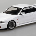 Aoshima Nissan R33 Skyline GT-R - White